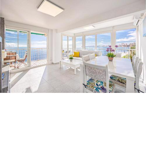 Beach Front Apartment In El Campello With Wifi