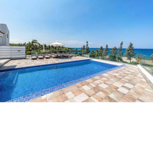Beach Front Aqua Marina by Ezoria Villas