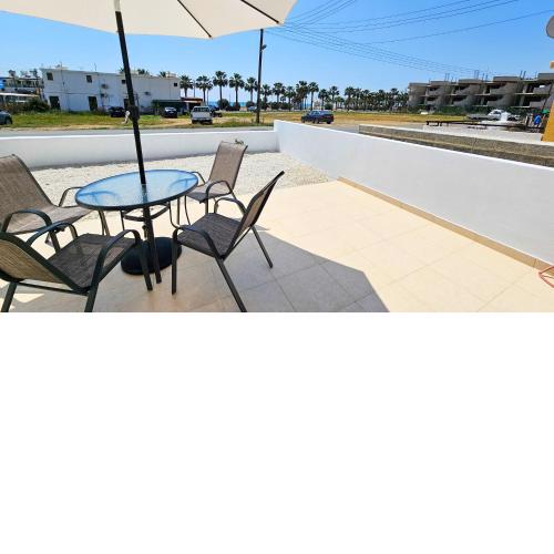 Beach Love BeachFront Apartment
