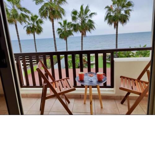 Beachfront Villa Carpe Diem