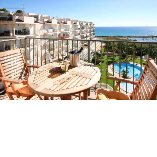 Beautiful Apartment In El Campello With Wifi, Outdoor Swimming Pool And Swimming Pool