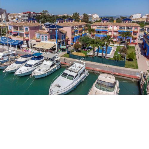 Beautiful Apartment In Torrevieja With Wifi