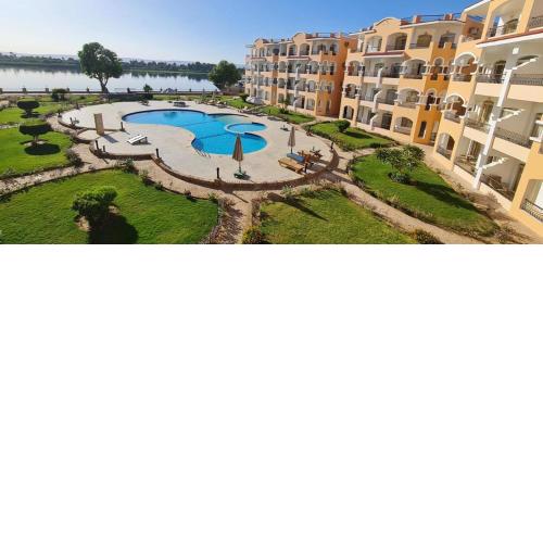 Beautiful Nile Front Apartment
