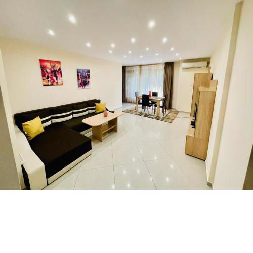BeCentral! by RV Apartments