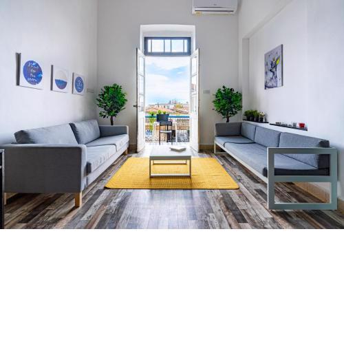 Bee Hostel