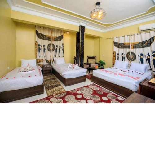 Bella Casa Pyramids Inn