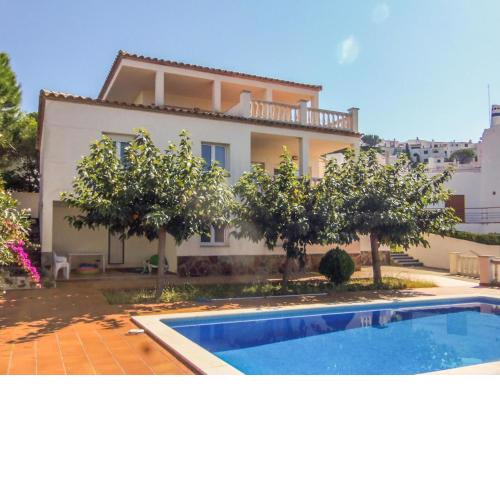 Belvilla by OYO Villa Alba