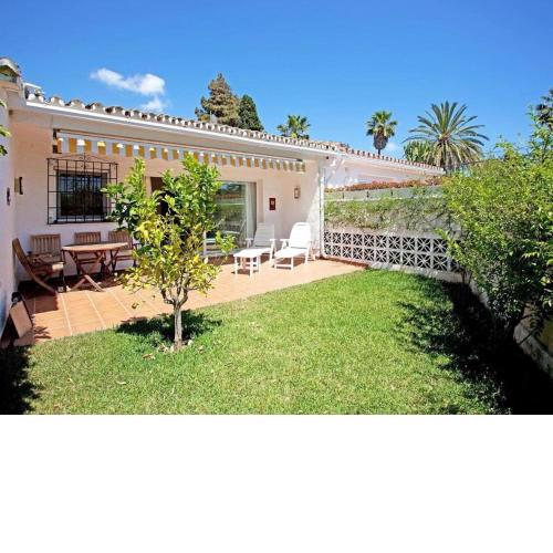 Belvilla by OYO Villa Costabellas