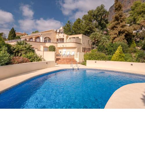 Belvilla by OYO Villa Fairmont