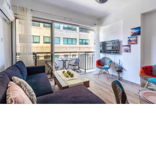 Berries 1-BR Apt in Larnaca