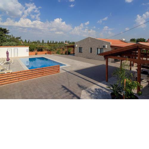 BerryRose Villa