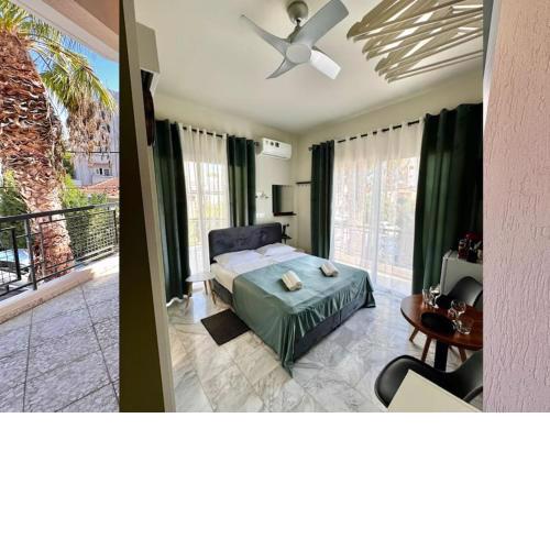 Big Comfort in Small Suite N1 Private Bathroom Balcony