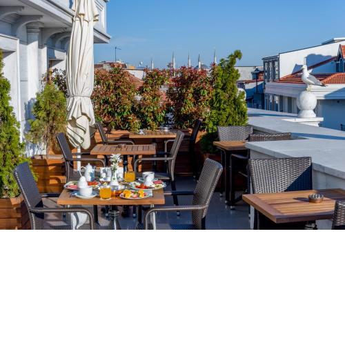 Bizim Hotel