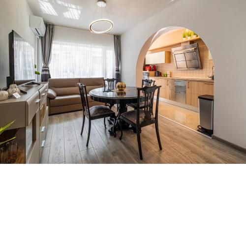Black Sea Spacious 3BR Apartment