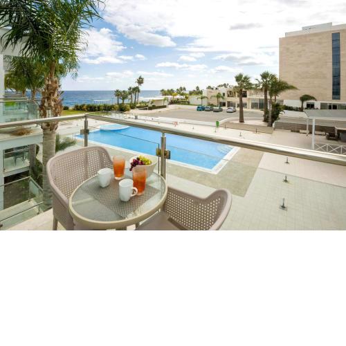 BLISS - Coralli Beachfront Apartment