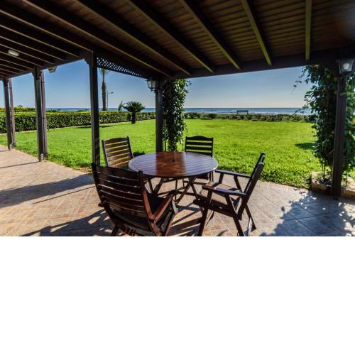 Blue Bay Beach House