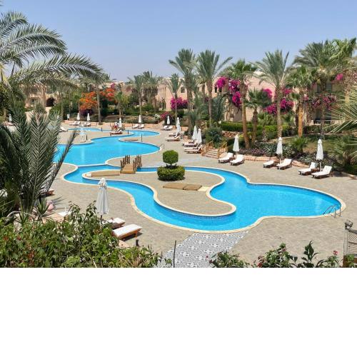 BLUE Lagoon View Resort & Spa