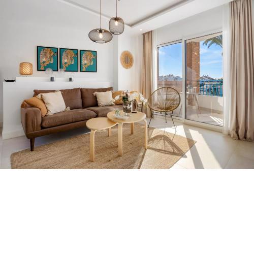 Blue Pearl apartment Old Town Fuengirola Ref 24