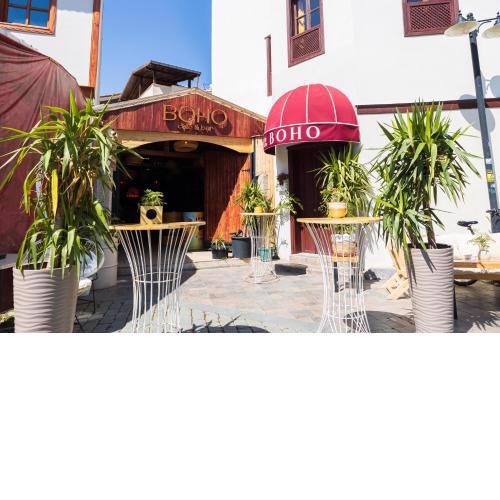 Boho Oldtown Apart