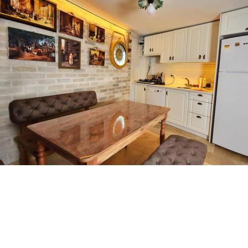 Bonjour Suit Private Triplex Apartment