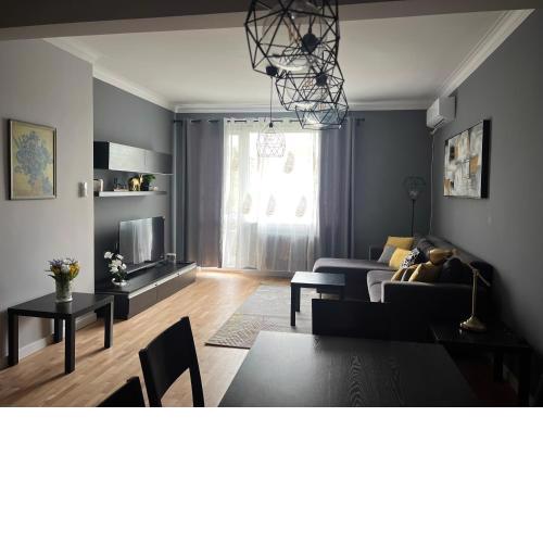 Brand NEW! 2BDR Lux Apartment RAYKO