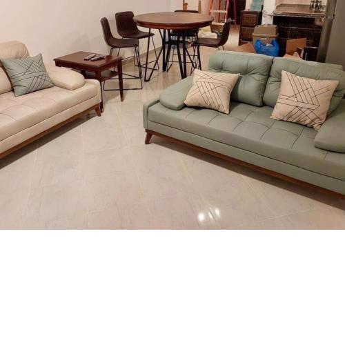 Brand new apartment 1st year use