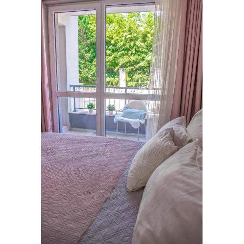 Breeze Sunny apartment