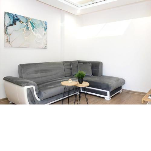 Bright 2-Bedroom Apartment Near Varna City Center