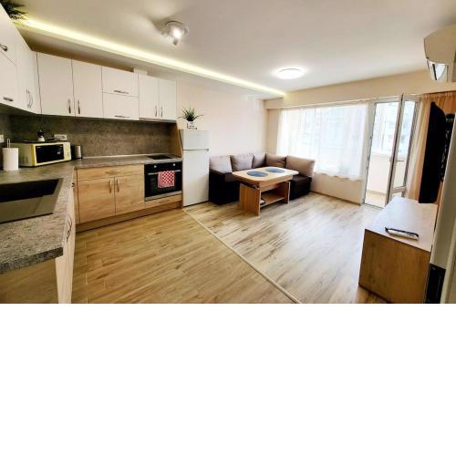 Bright City Apartment Varna