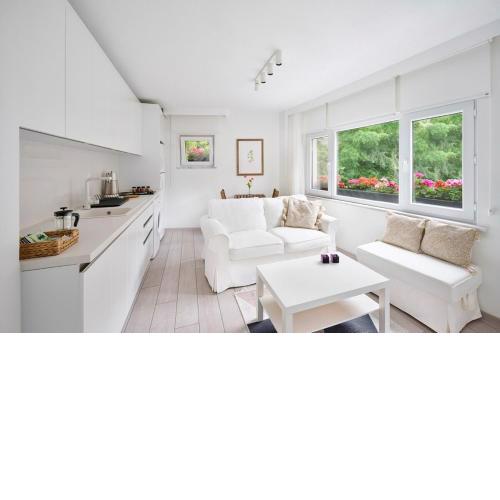 Bright Modern New 1bed1bath Hidden Gem Bebek! #78