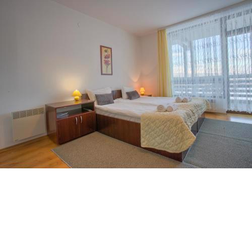 Bright Studio in a Spacious Complex in the Valley
