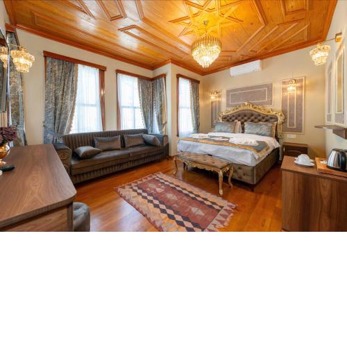 Brown Mansion Oldcity