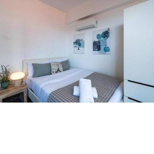 Burst Studio W/ Balcony in Larnaca