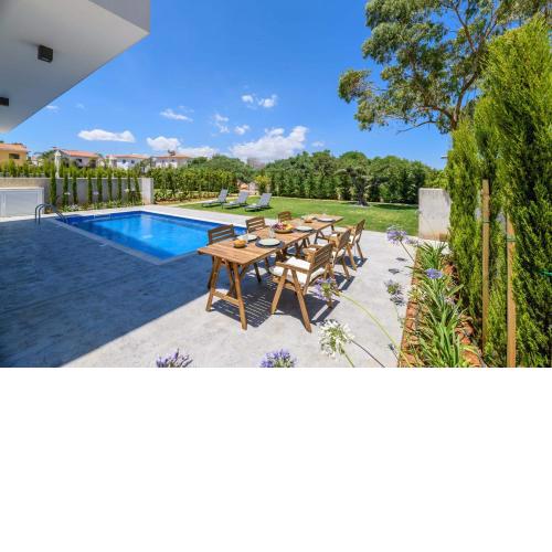 By The Beach - Sea Pearl Villa