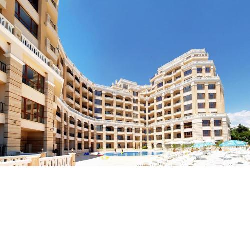 Cabacum Beach Residence - free parking