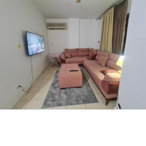 CAIRO TRANSIT FREE round trip taxi - 2BHK Commitment
