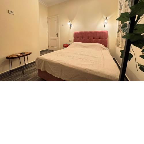 Callisto Pub & Kitchen & Hotel