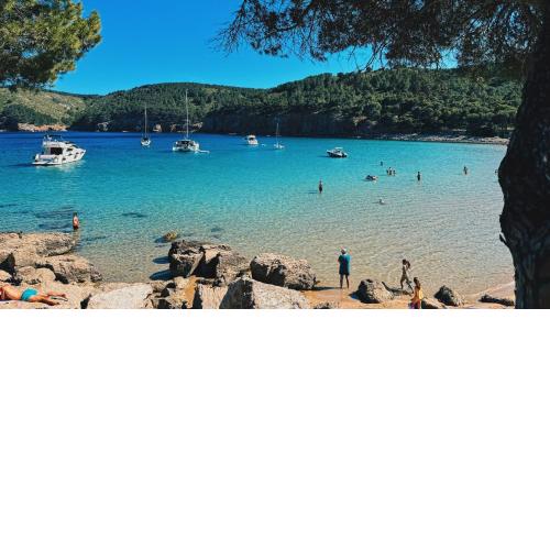 CAN ROMY APPARTEMENT T2 A - à 80m de la plage Cala Montgo