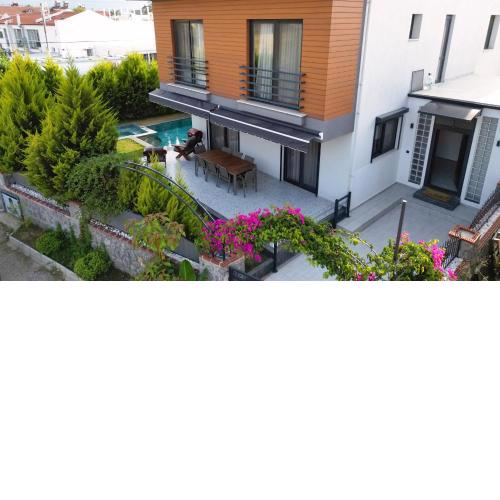 Casa Oliva City 3 with Sauna Jakuzzi Pool & BBQ