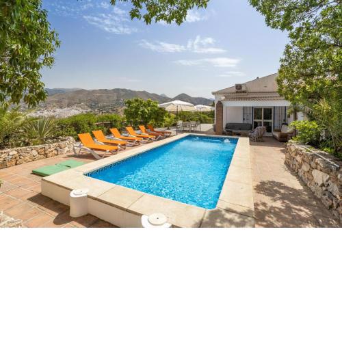 Casa Rural Liviana, Piscina Barbacoa y preciosas vistas Málaga by AndaraHolidays