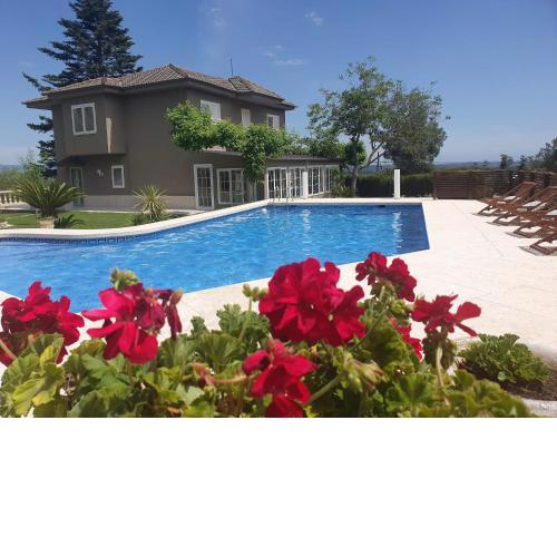 Catalunya Casas Close to Salou and just steps from the village!