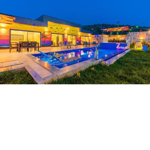 Caykoy Village 2 Bedroom Villa - 8068