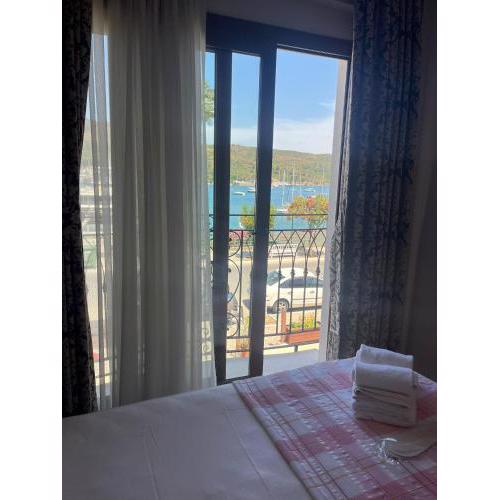 CENNET LIFE HOTEl