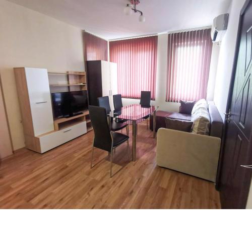 Central Apartment 4