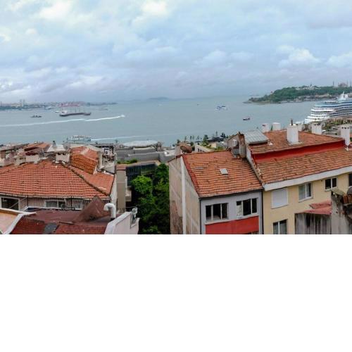 Central Apartment with Bosphorus View