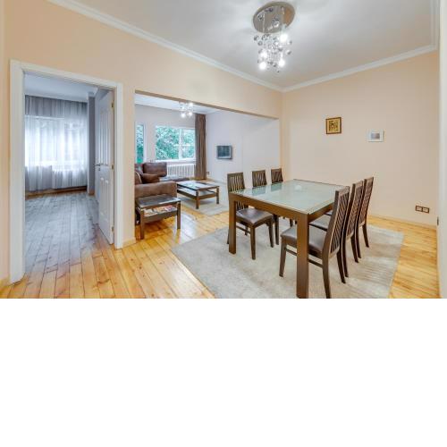 Central Apartment