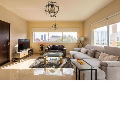 Central Bliss / your perfect home away from home