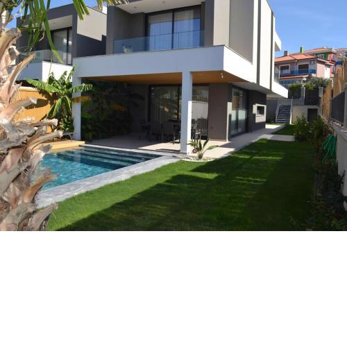Çeşme merkez 4 oda odalarbanyolu