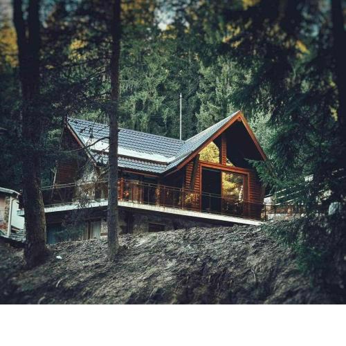 CHALET ELEVEN