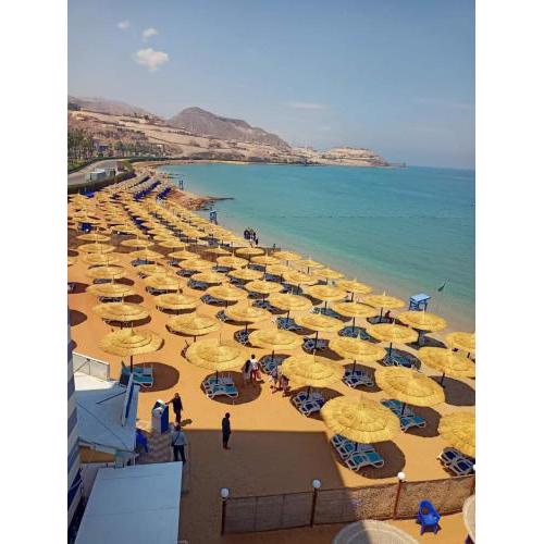 شاليه في العين السخنه بورتو السخنه منتجع هيڤين هيلز عائلات فقطChalet porto el sokhna VIP